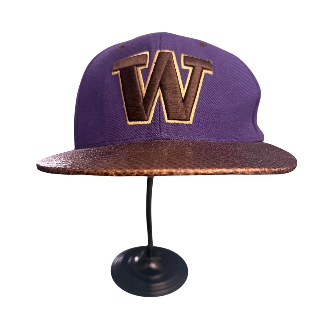 Washington Huskies Zephyr Snakeskin Brim Snapback Hat Cap Men's OSFA
